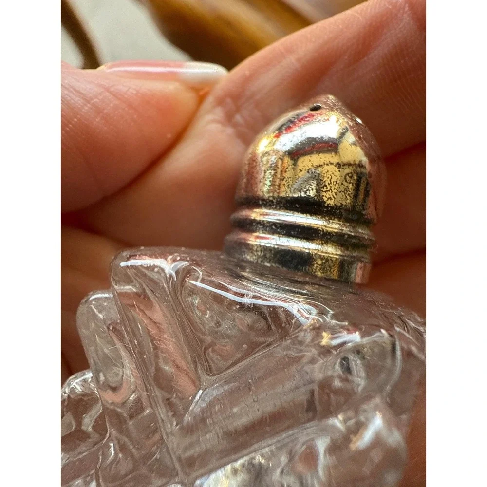 Vintage Cut Glass Individual Salt and‎ Pepper Shaker Set of 4 Made in Japan